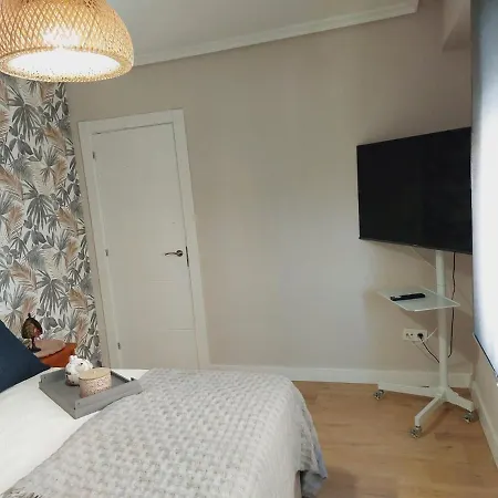 Piso En El Centro Apto 5 Personas Con Garaje Privado Avilés