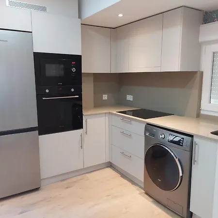 Piso En El Centro Apto 5 Personas Con Garaje Privado Apartment *