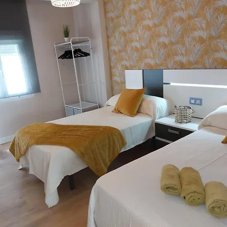 Piso En El Centro Apto 5 Personas Con Garaje Privado * Aviles