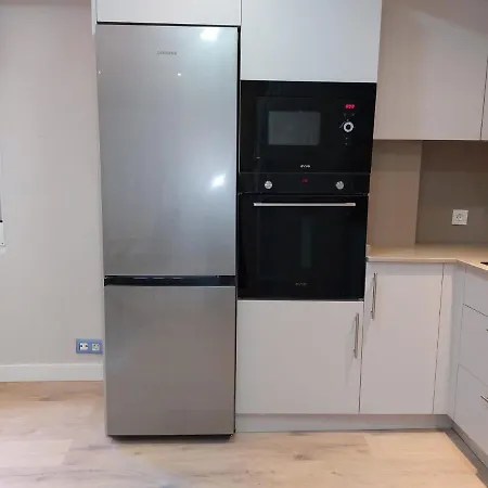 Piso En El Centro Apto 5 Personas Con Garaje Privado *