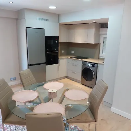 Piso En El Centro Apto 5 Personas Con Garaje Privado Appartement