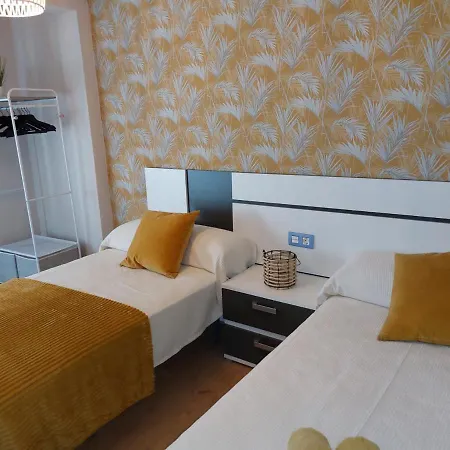 Piso En El Centro Apto 5 Personas Con Garaje Privado *