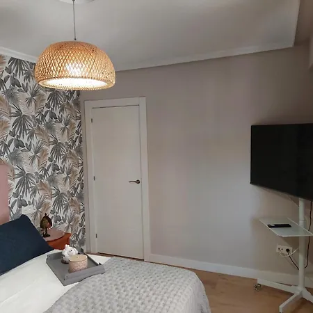 Piso En El Centro Apto 5 Personas Con Garaje Privado *